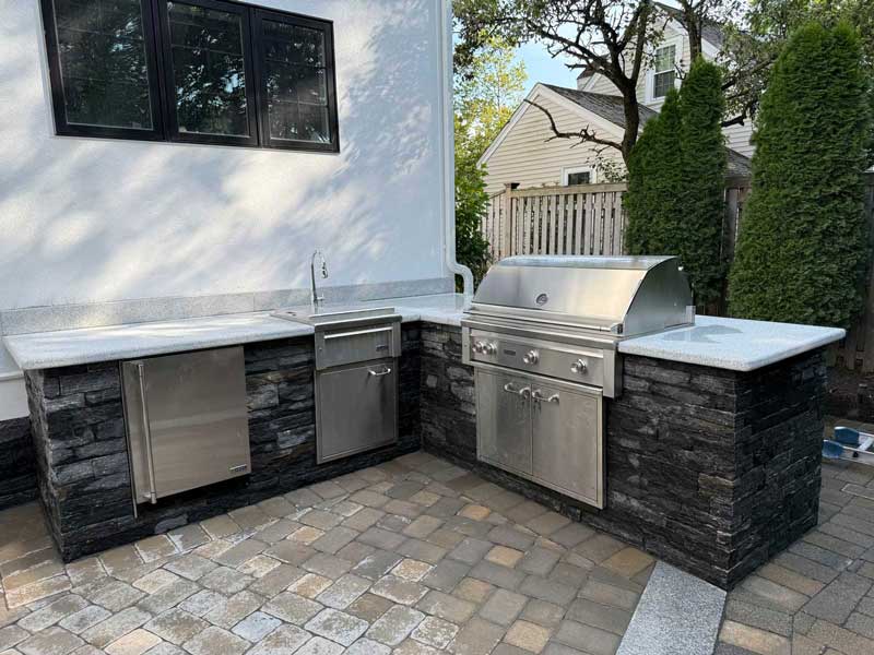 built-in grill contractor