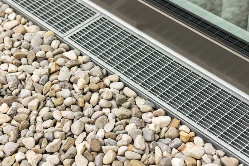shutterstock_1701689065 french drain installation