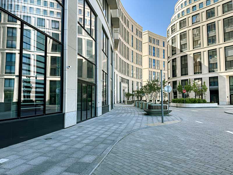 shutterstock_1701689065 masonry courtyard design