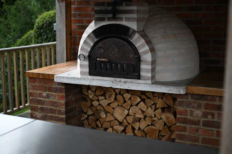 outdoor pizza oven builder