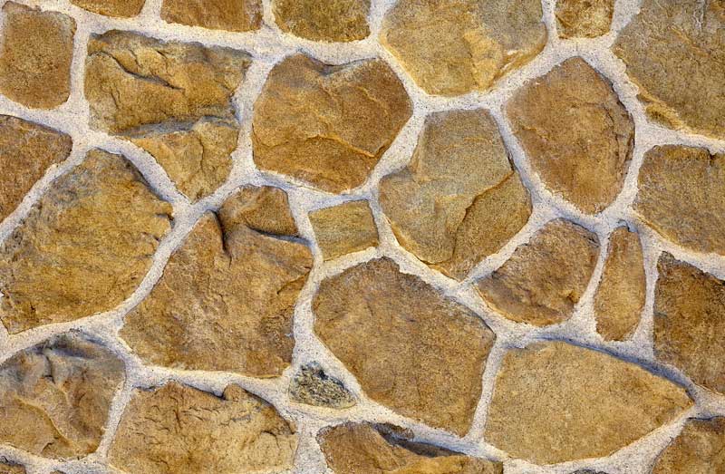 shutterstock_1701689065 stone veneer siding