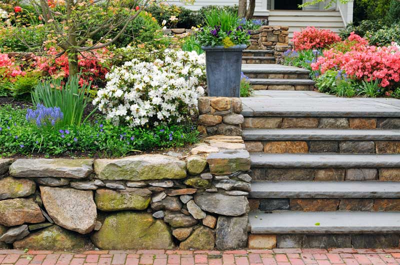 shutterstock_1701689065 stone wall construction